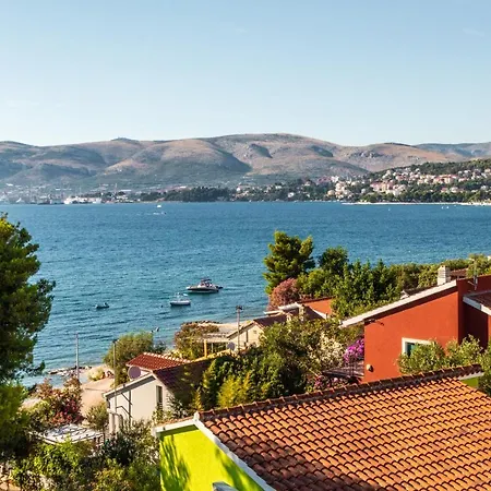 Apartment Valentina With Pool Trogir