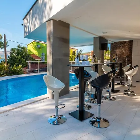 Apartment Valentina With Pool *